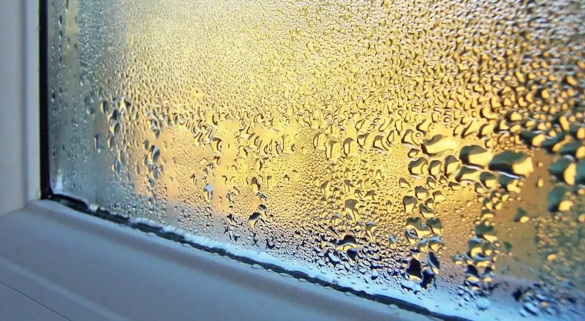 Самая частая проблема, сопровождающая пластиковые окна — это запотевание!