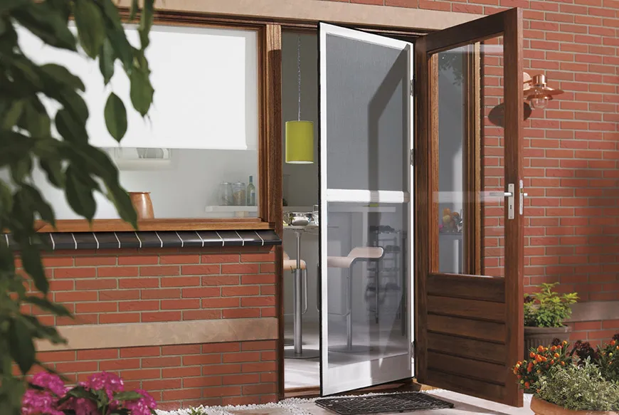 МОСКИТНЫЕ СЕТКИ НА ДВЕРИ